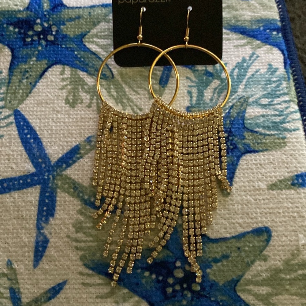Jewelry - Picture 2 of 4